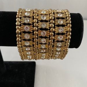 Vintage elasticated bracelet